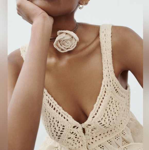 NWT ZARA BEIGE EMBROIDERED KNIT TOP - Picture 6 of 13